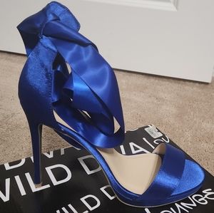 EMAYSPORIUM ROYAL BLUE SATIN HEELS SZ 10-(NWT)